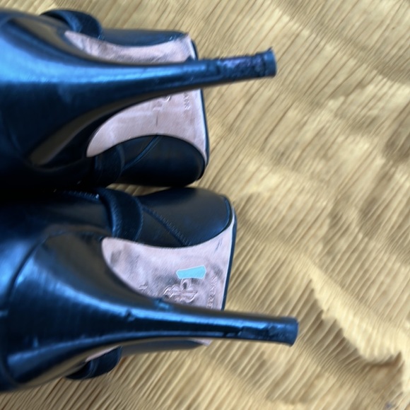 🛍️Cole Haan Nike air footbed black leather/suede strappy heel booties boots 11 - Picture 5 of 8